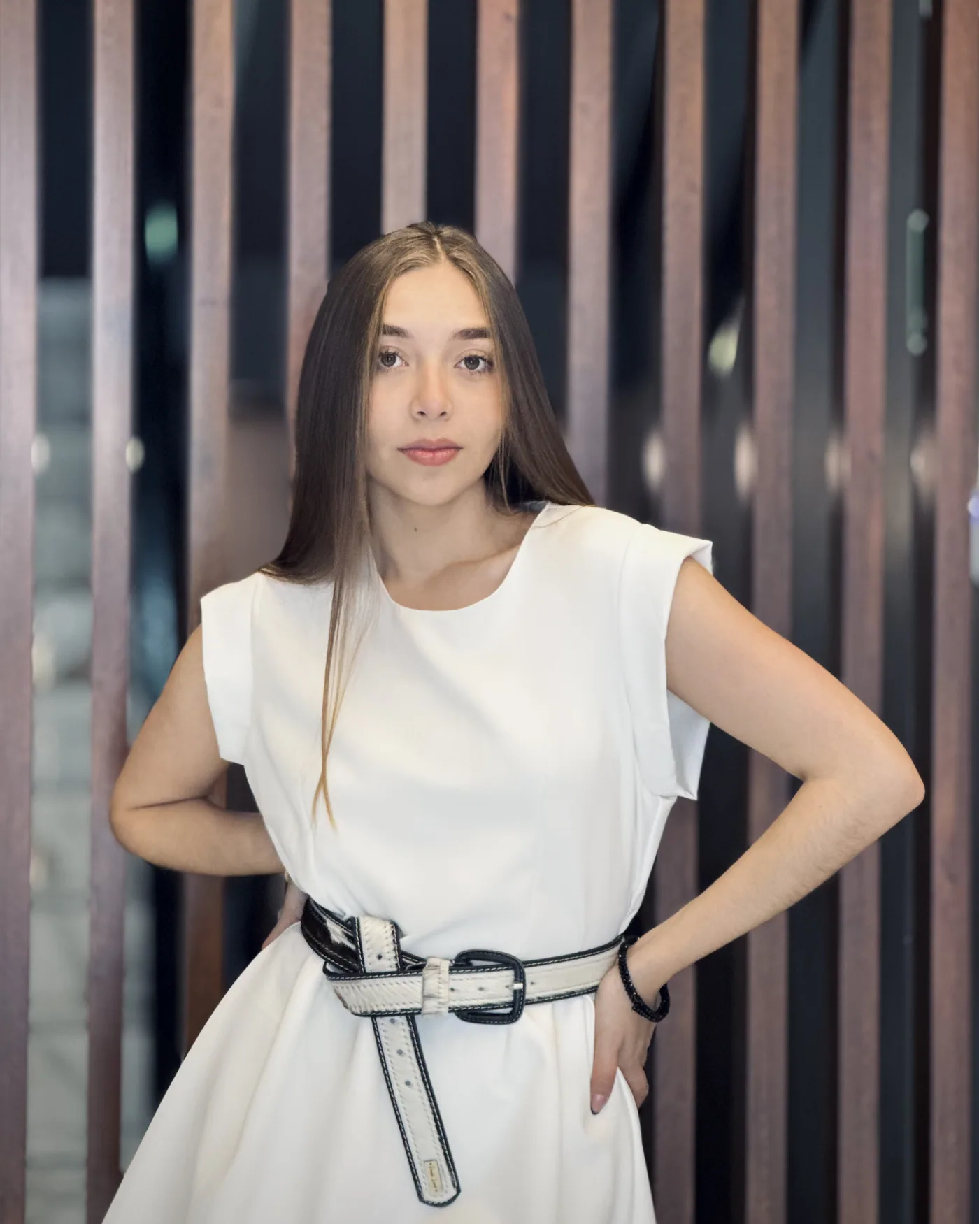Renata Dress in white, photo 2